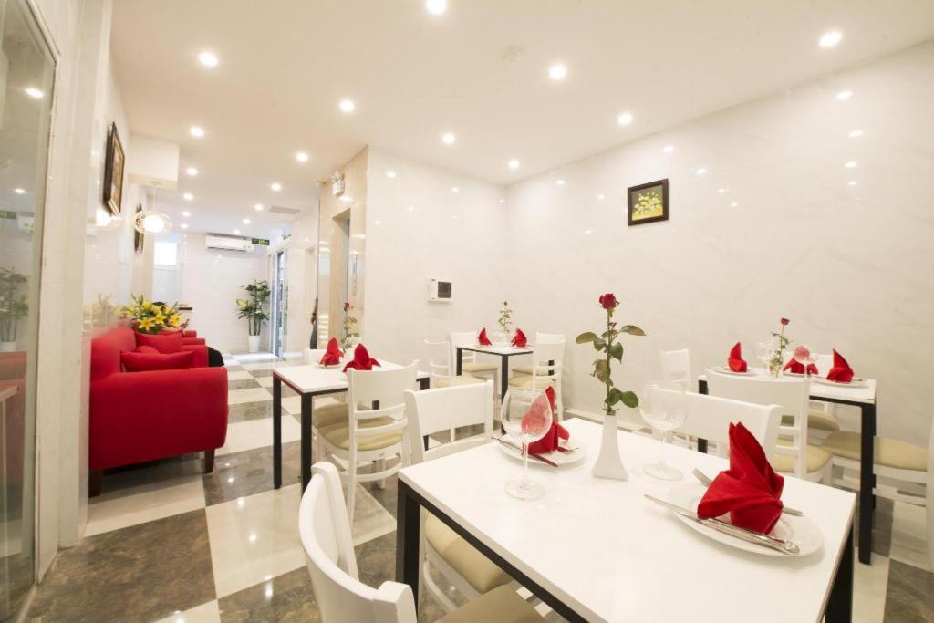 Hanoi Holiday Hotel Bagian luar foto