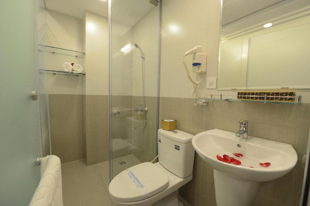 Hanoi Holiday Hotel Bagian luar foto