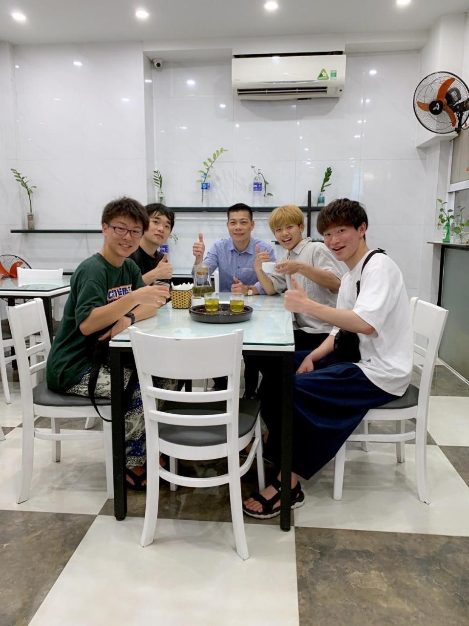 Hanoi Holiday Hotel Bagian luar foto